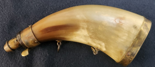 Curved flattened powder horn - flattened,