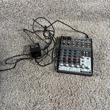 Behringer XENYX Q802 USB Mixer with power cable
