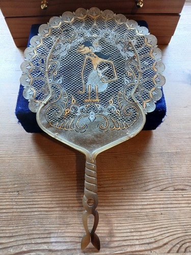 Antique wayang figure hand fan - figure,