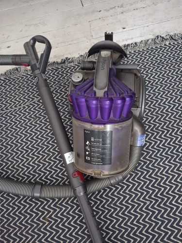 Dyson dc32 animal - animal, cylinder