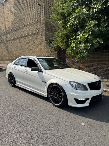 2011 mercedes benz class c63 - 2011,
