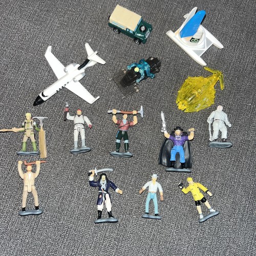 Vintage micro machine figures - machine,