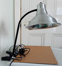 Easel lamp. Daylight company