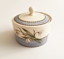 Wedgewood Suagar Bowl - Sarah's Garden Limited Edition - Snowdrop