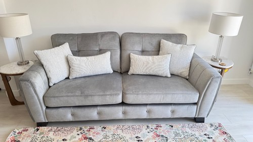 Brand new scs bondeno seater - brand,