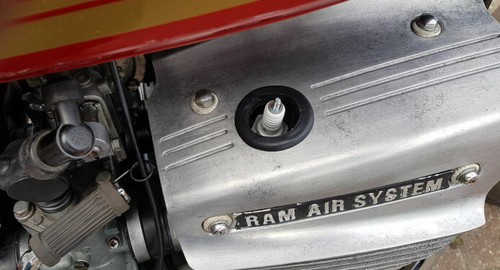 Suzuki gt380 gt550 spark - gt550,