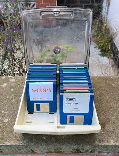 Storage box with amiga - with,