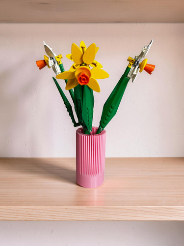 Vase for lego icons daffodils - vase,