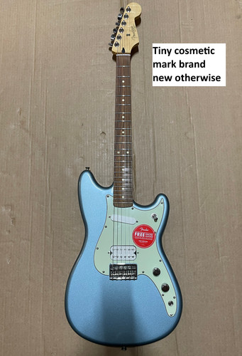 Fender guitars player - guitars,