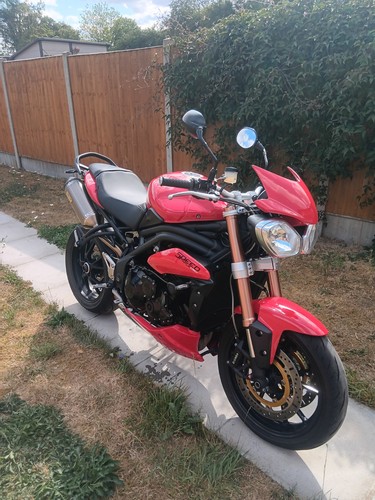 Triumph speed triple - speed,