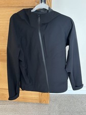 Uniqlo black windbreaker size