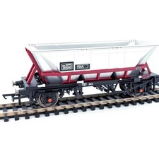 Hornby R6533 BR Railfreight