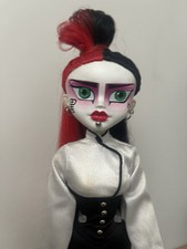 Bleeding Edge Begoth Dolls Suzisin Ful Series 2 Variant Very Rare