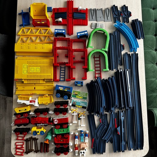 Huge vintage tomy big loader - tomy,