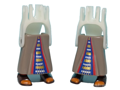 Playmobil grey leg skirts - leg,