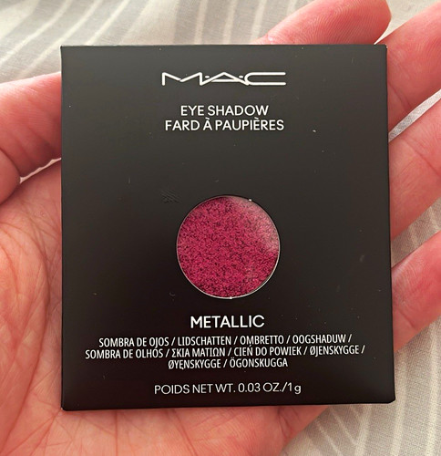 Eye shadow single - shadow, single-