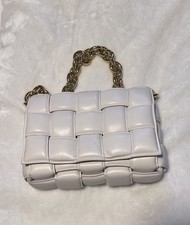 This is a Bottega Veneta Chain
