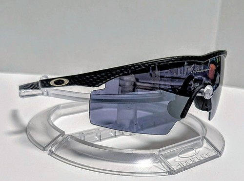Rare oakley m frame - oakley,
