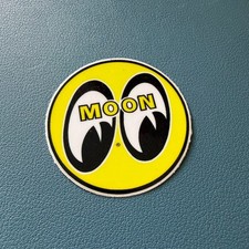 Small Mooneyes Sticker - 5cm -