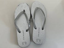 Brand Never Worn Size 5/6