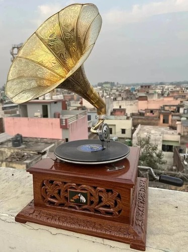 Antique gramophone fully - antique, gramophone,