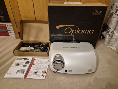 Optoma projector - hd,