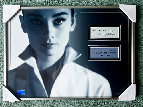 Audrey hepburn signed - signed, a2