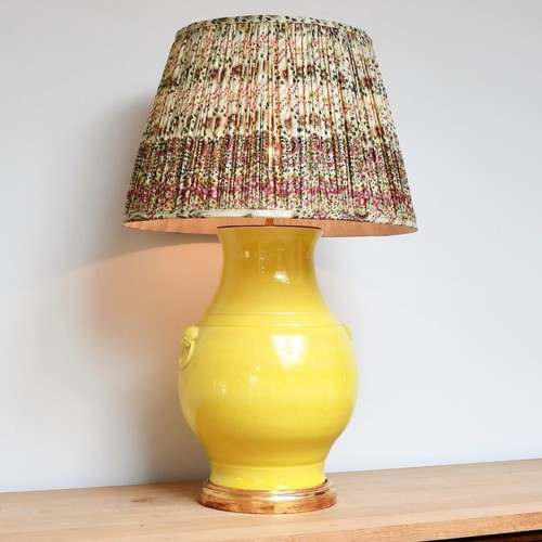 Large chinese oriental yellow - oriental,