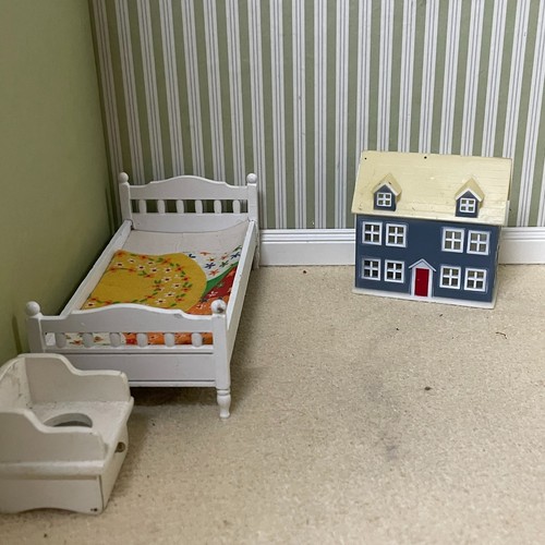 12th scale dolls house - 1:12th,