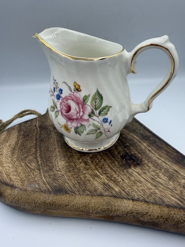 Vintage sadler floral cream - floral,