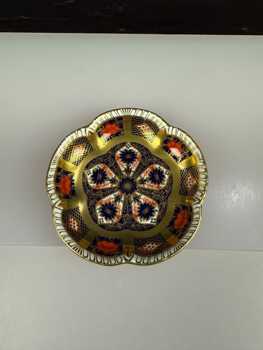 Royal crown derby old - crown,