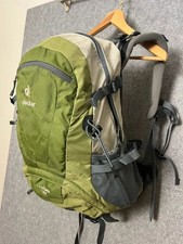 Deuter Futura 22 SL Backpack Rucksack hiking walking outdoors trekking green