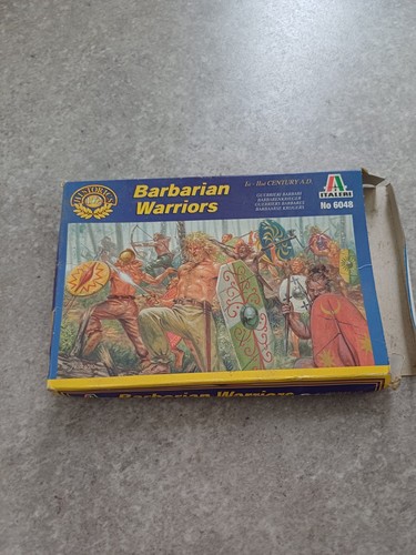 Italeri barbarian warriors - barbarian,