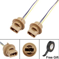 2x Wired Light Bulbs Socket