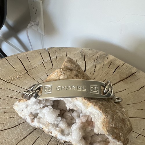Chanel silver tone - chanel, plaque