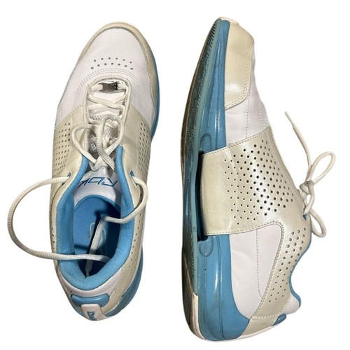 Vtg y2k reebok - vtg, carolina