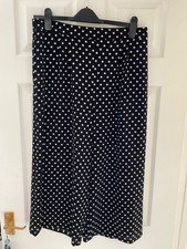 PRETTY BONMARCHE BLACK WHITE