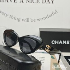 Chanel Women's Classic