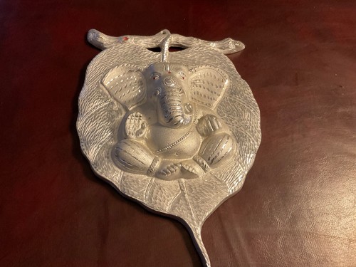 Metal lord ganesha - lord, leaf