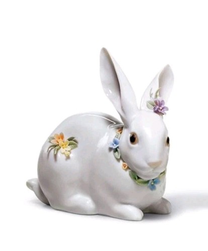 Lladro attentive bunny with - bunny,
