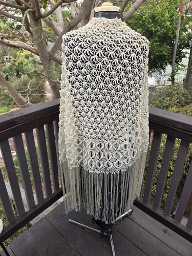 Antique ivory crocheted fringe - antique,