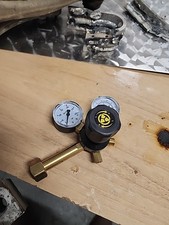 Gas regulator flow - meter, argon