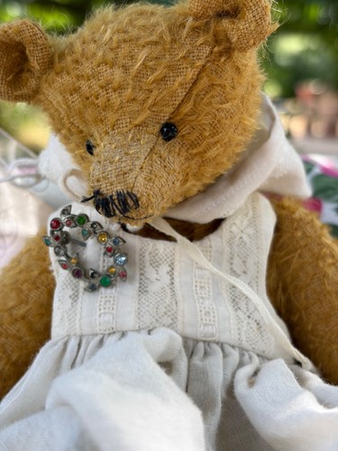 Pertinax bear grace 1 - bear,,