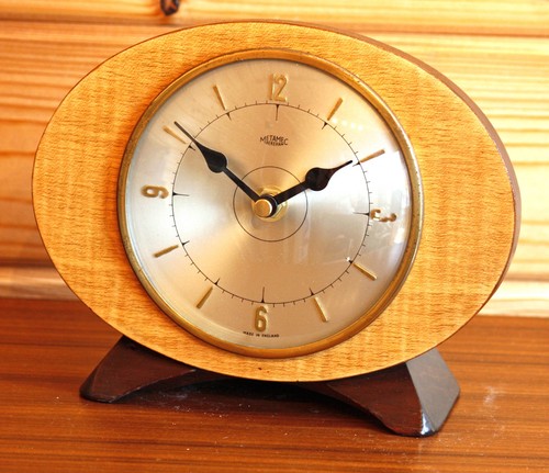 Vintage 19cm metamec mantel - metamec,