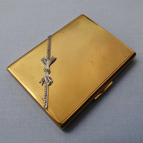 Stunning vintage brass powder - brass,