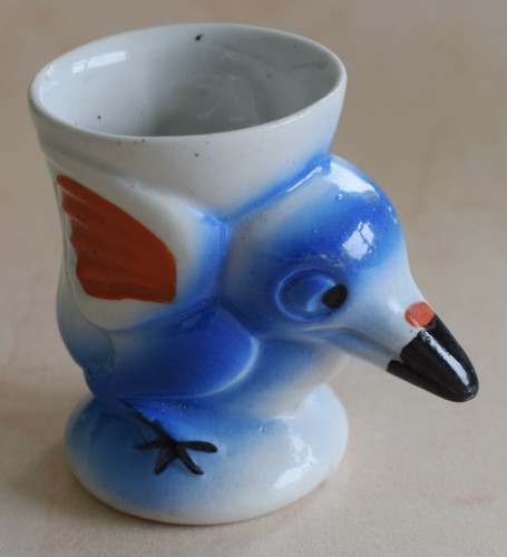 Bird egg cup - -,