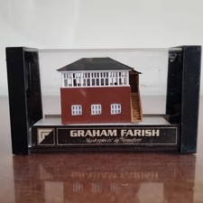 Graham Farish 9004 N Gauge Signal Box Plastic Building Boxed