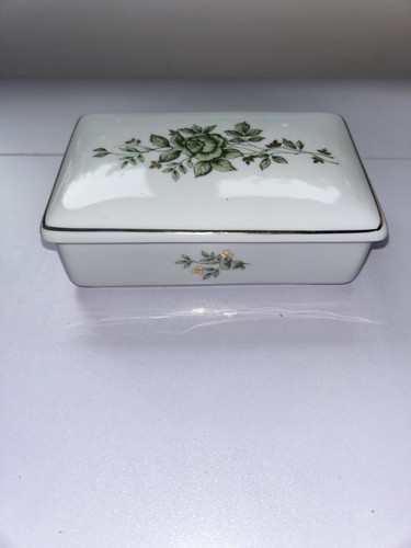 Hollohaza porcelain box - hollohaza,