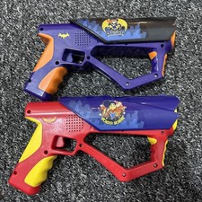 DC Comics Superhero Girls 2 x Sights & Sounds Toy Laser Guns - untested 