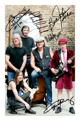 Rock music group band - rock,